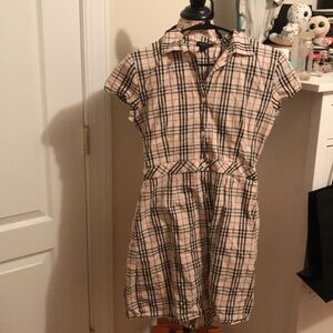 Burberry Kids Checkered Dress in Cream and Black